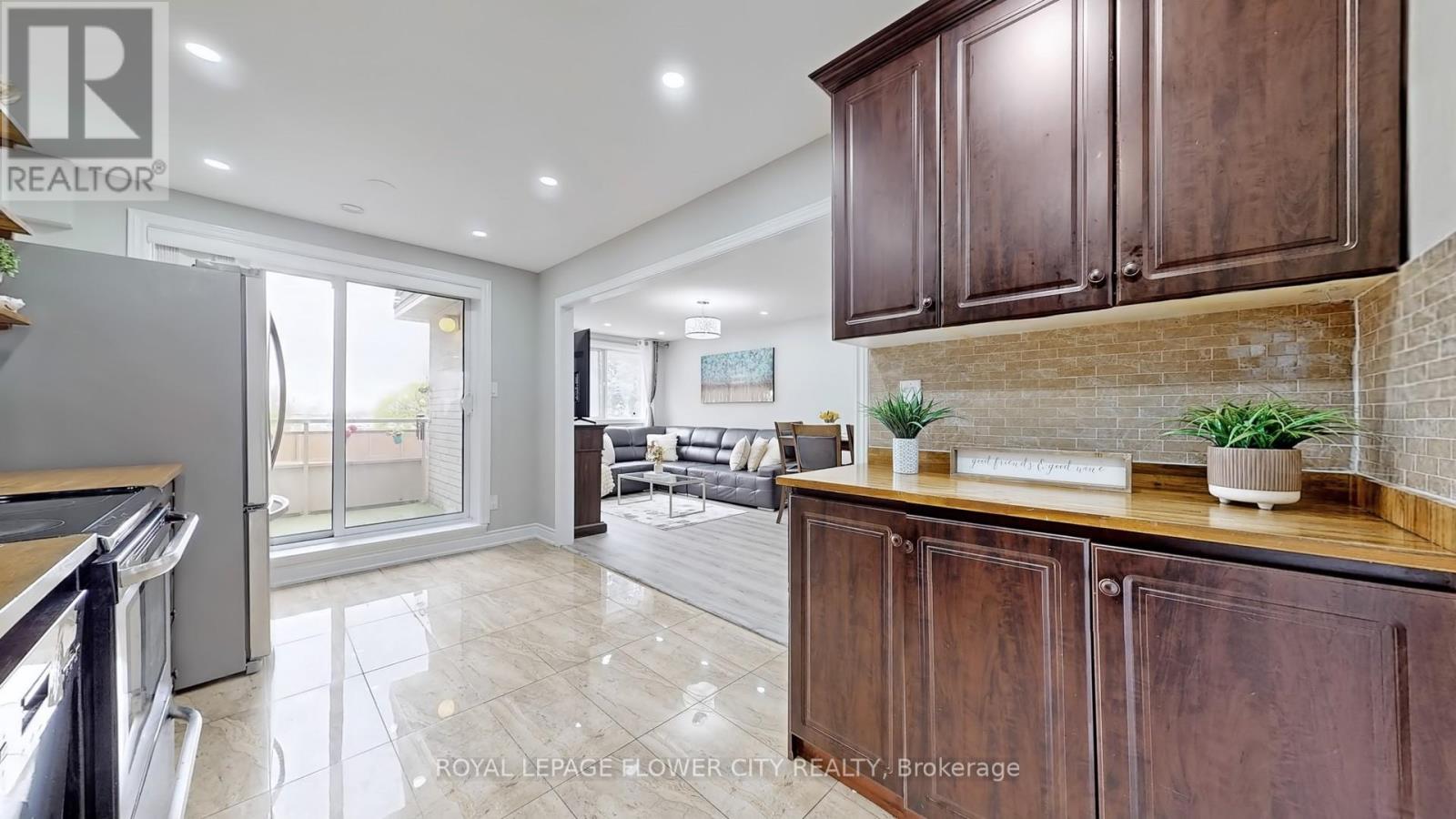 141 - 2170 Bromsgrove Road, Mississauga, Ontario  L5J 4J2 - Photo 12 - W12136654