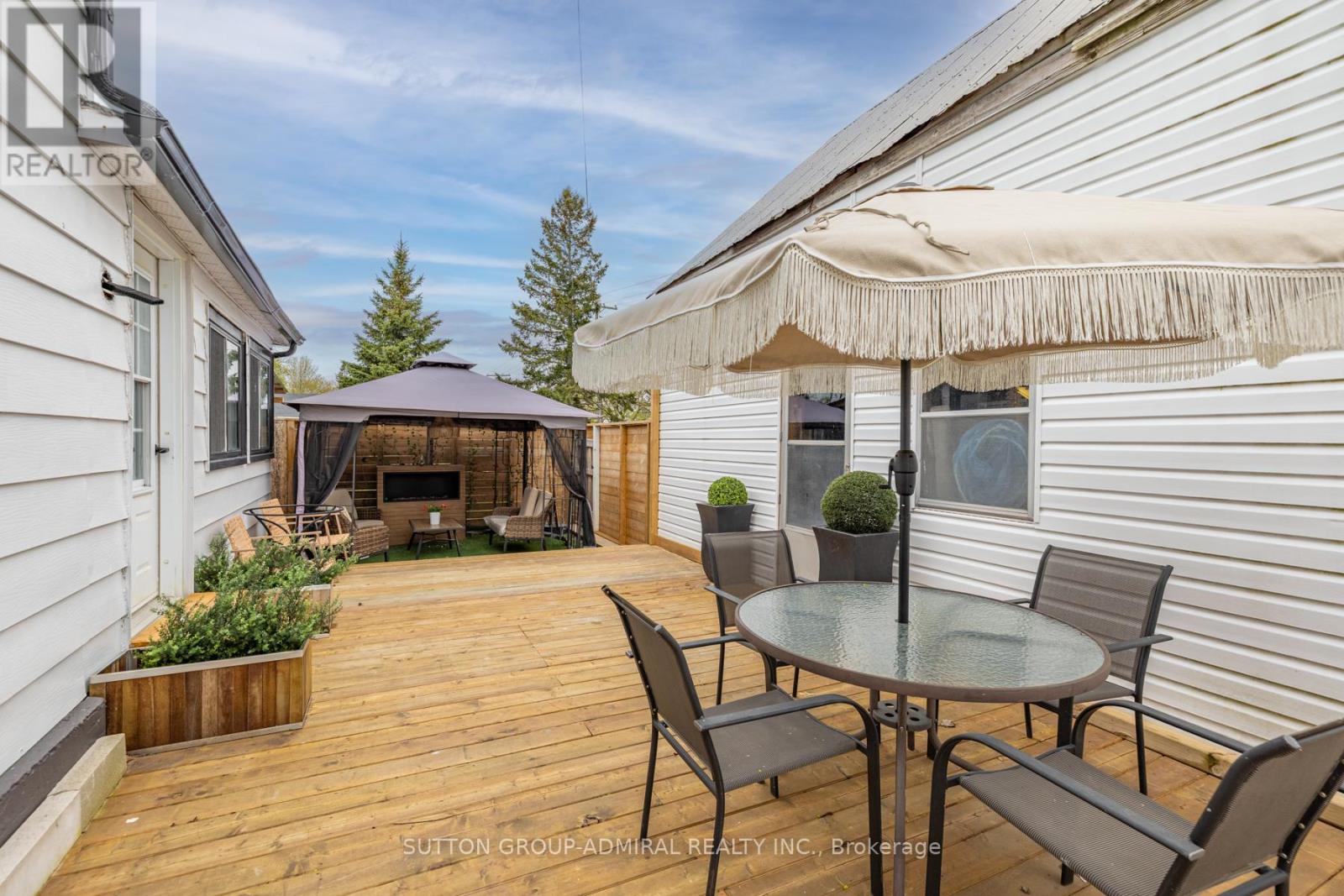 70 Belleville Street, Prince Edward County, Ontario  K0K 3L0 - Photo 37 - X12156480