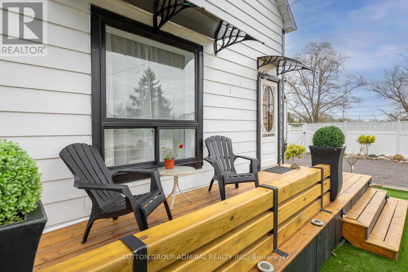 70 Belleville Street, Prince Edward County, Ontario  K0K 3L0 - Photo 8 - X12156480