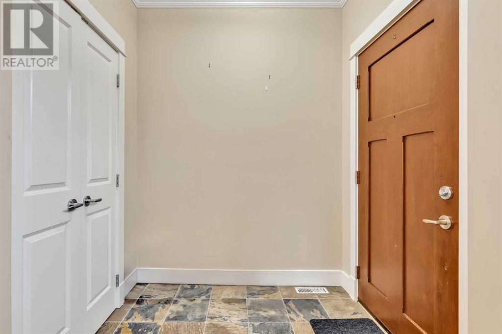 Property at 3, 2332 2 Avenue NW image 3