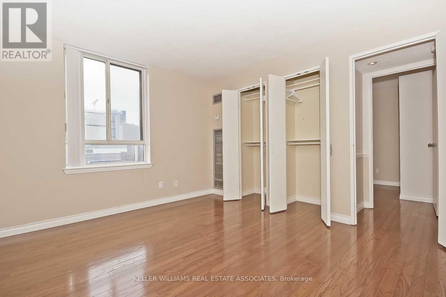 1107 - 633 Bay Street, Toronto (Bay Street Corridor), Ontario  M5G 2G4 - Photo 12 - C12156535