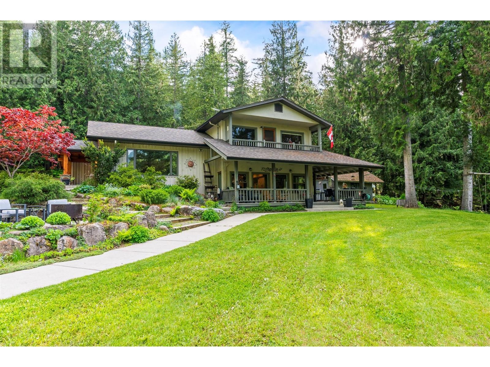 100 Miska Road, Enderby, British Columbia  V4Y 4L6 - Photo 3 - 10346764