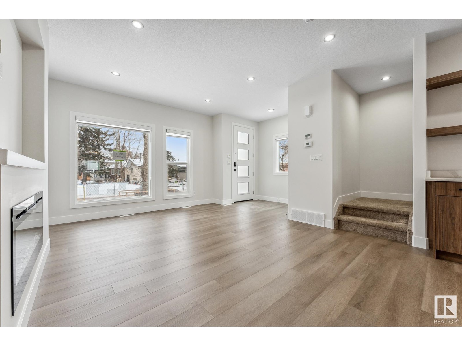 Property at 10415 68 AV NW image 2