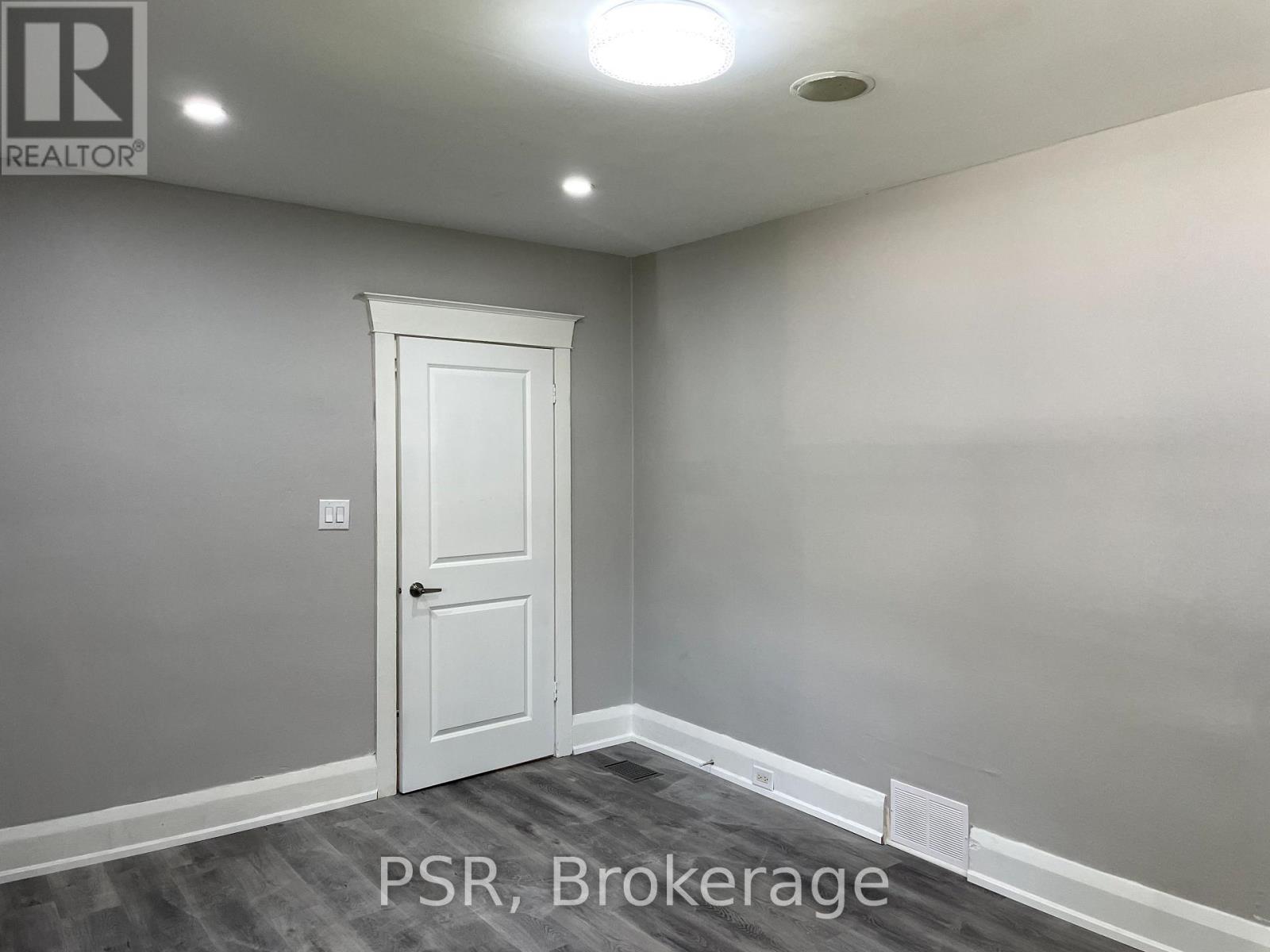 377 Strathmore Boulevard, Toronto (Danforth), Ontario  M4C 1N4 - Photo 4 - E12156288