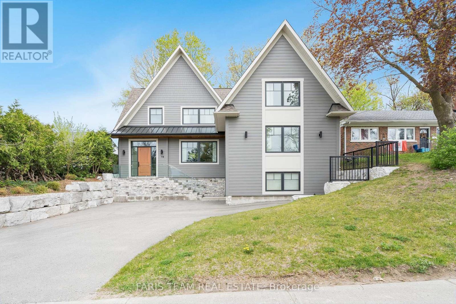 Property at 98 SHANTY BAY ROAD image 1