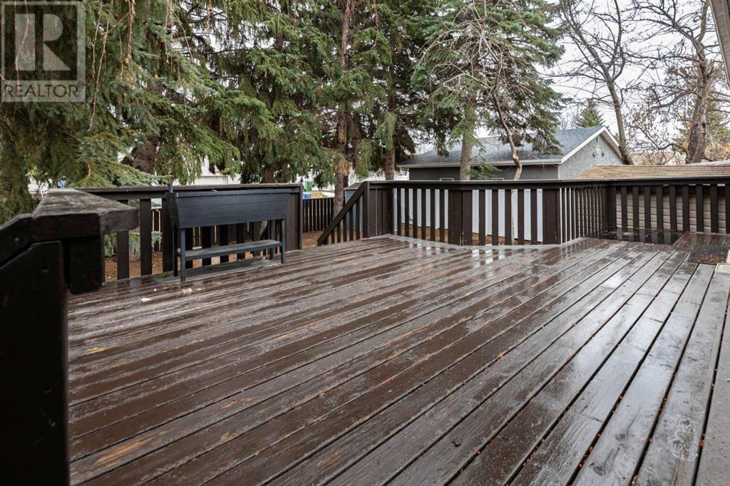 71 Barrett Drive, Red Deer, Alberta  T4R 1H2 - Photo 14 - A2206780