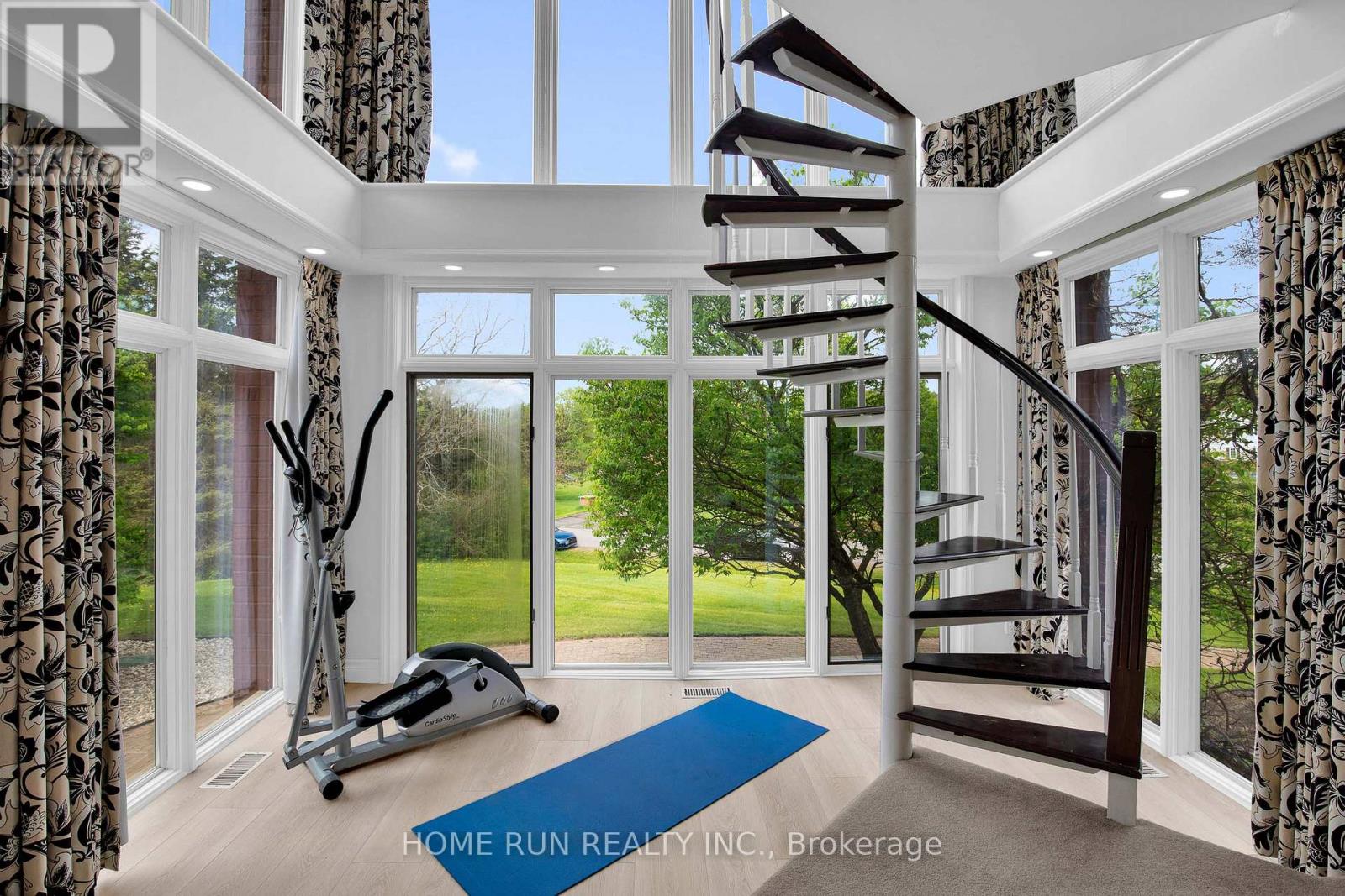112 Lochcarron Crescent, Ottawa, Ontario  K0A 1L0 - Photo 33 - X12156568