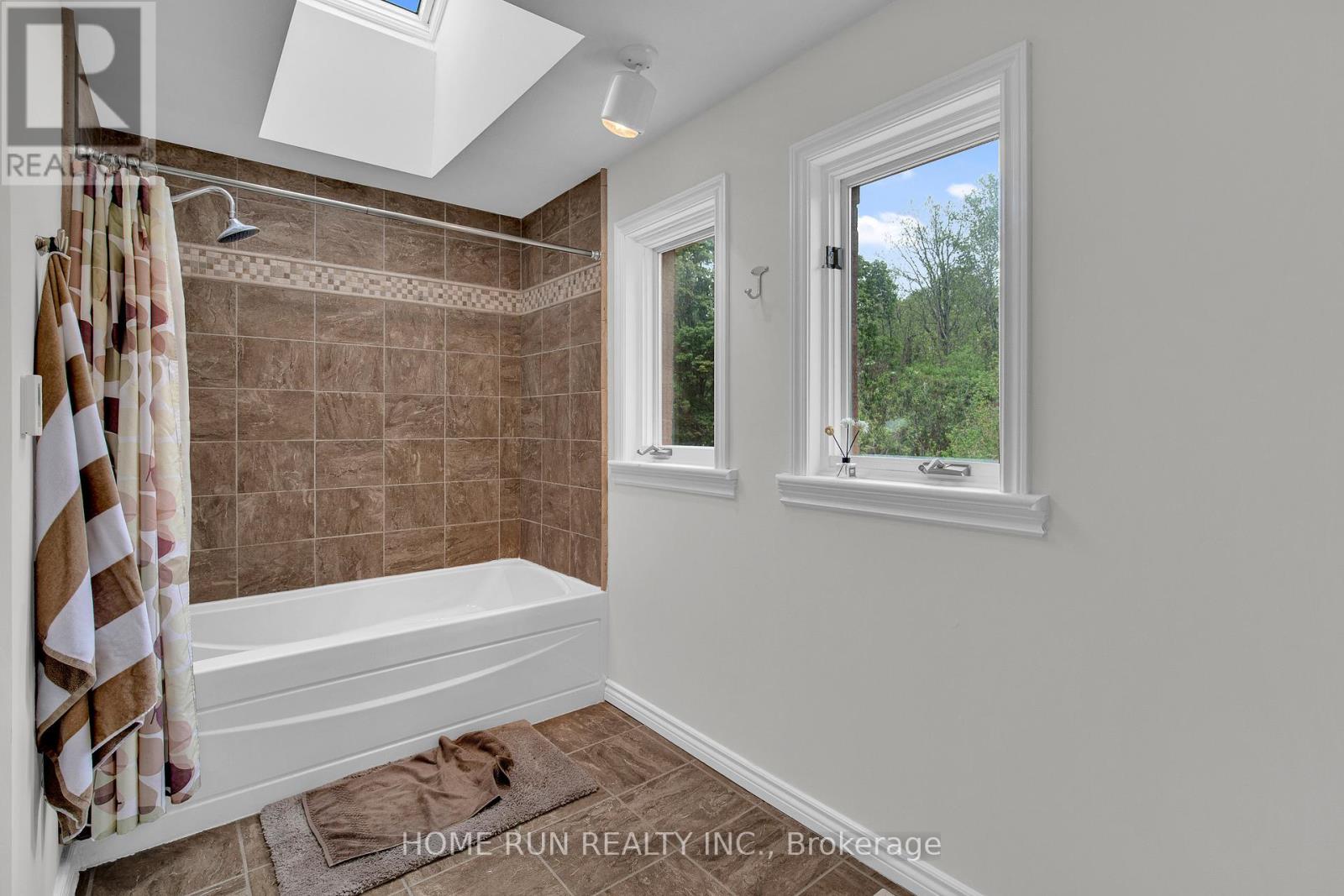 112 Lochcarron Crescent, Ottawa, Ontario  K0A 1L0 - Photo 46 - X12156568