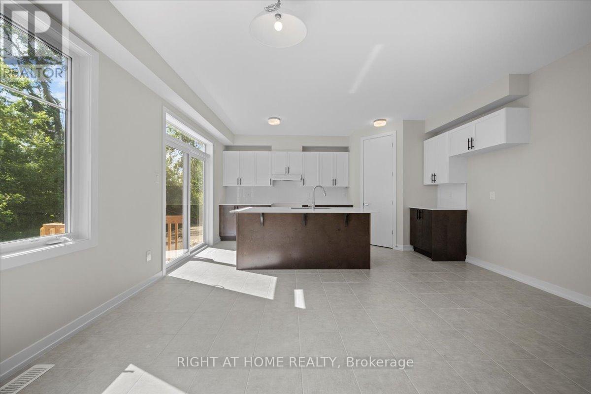 91 Hackamore Crescent, Ottawa, Ontario  K0A 2Z0 - Photo 12 - X12156583