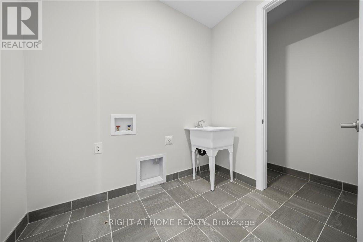 91 Hackamore Crescent, Ottawa, Ontario  K0A 2Z0 - Photo 34 - X12156583