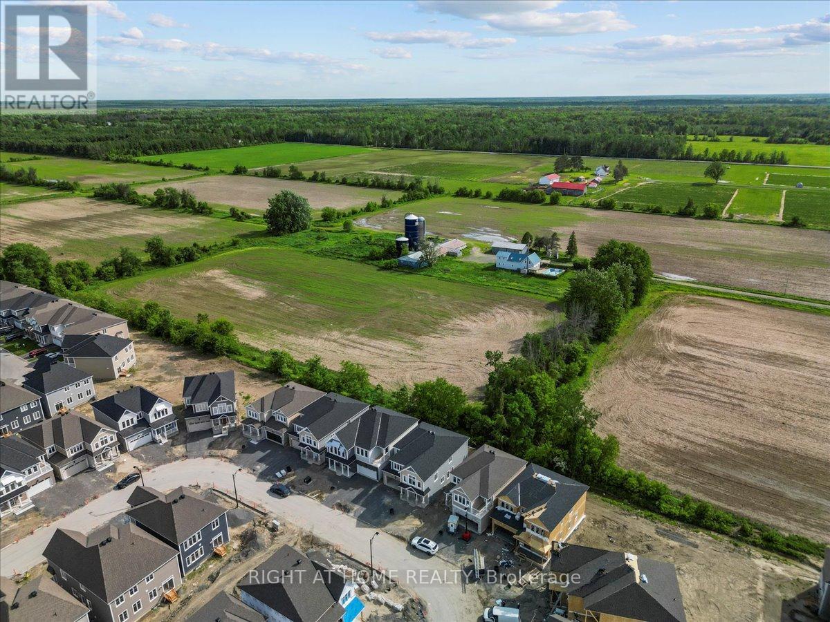 91 Hackamore Crescent, Ottawa, Ontario  K0A 2Z0 - Photo 45 - X12156583