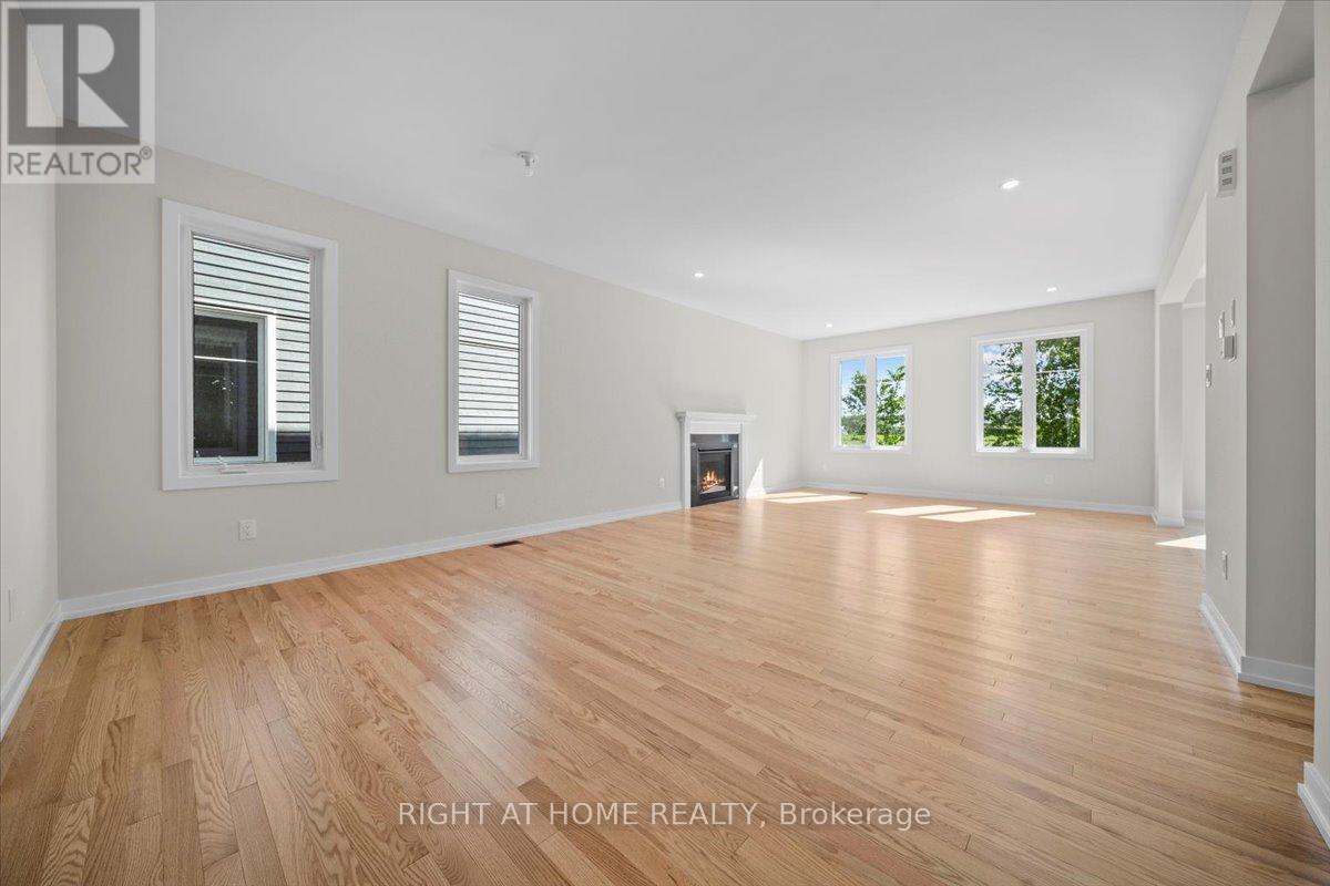 91 Hackamore Crescent, Ottawa, Ontario  K0A 2Z0 - Photo 7 - X12156583