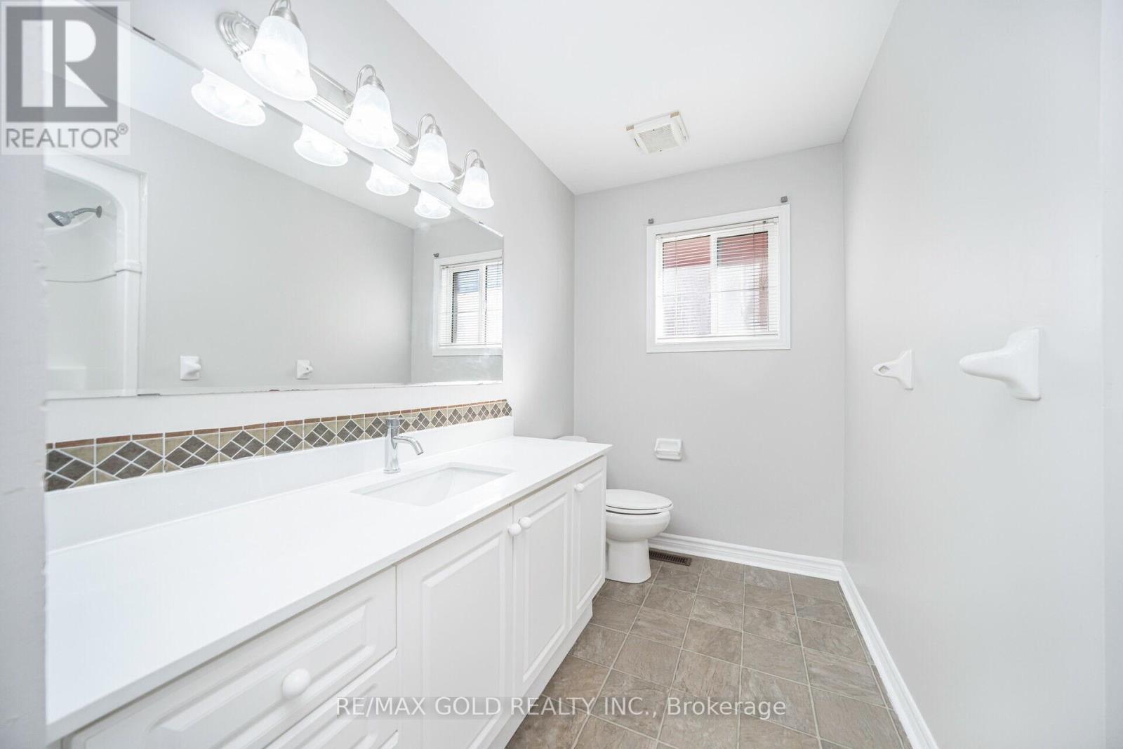 170 Desert Sand Drive, Brampton, Ontario  L6R 1P8 - Photo 31 - W12156574