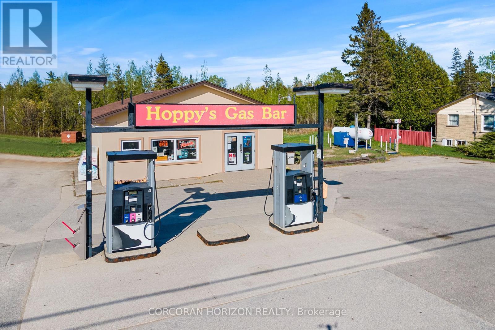 7384 Highway 6, Northern Bruce Peninsula, Ontario  N0H 2R0 - Photo 6 - X12156567