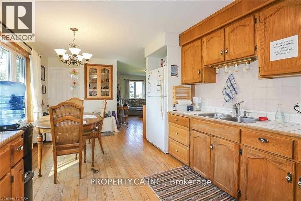 1800-1814 Fifth Street, St. Catharines, Ontario  L2R 6P9 - Photo 25 - X12156572
