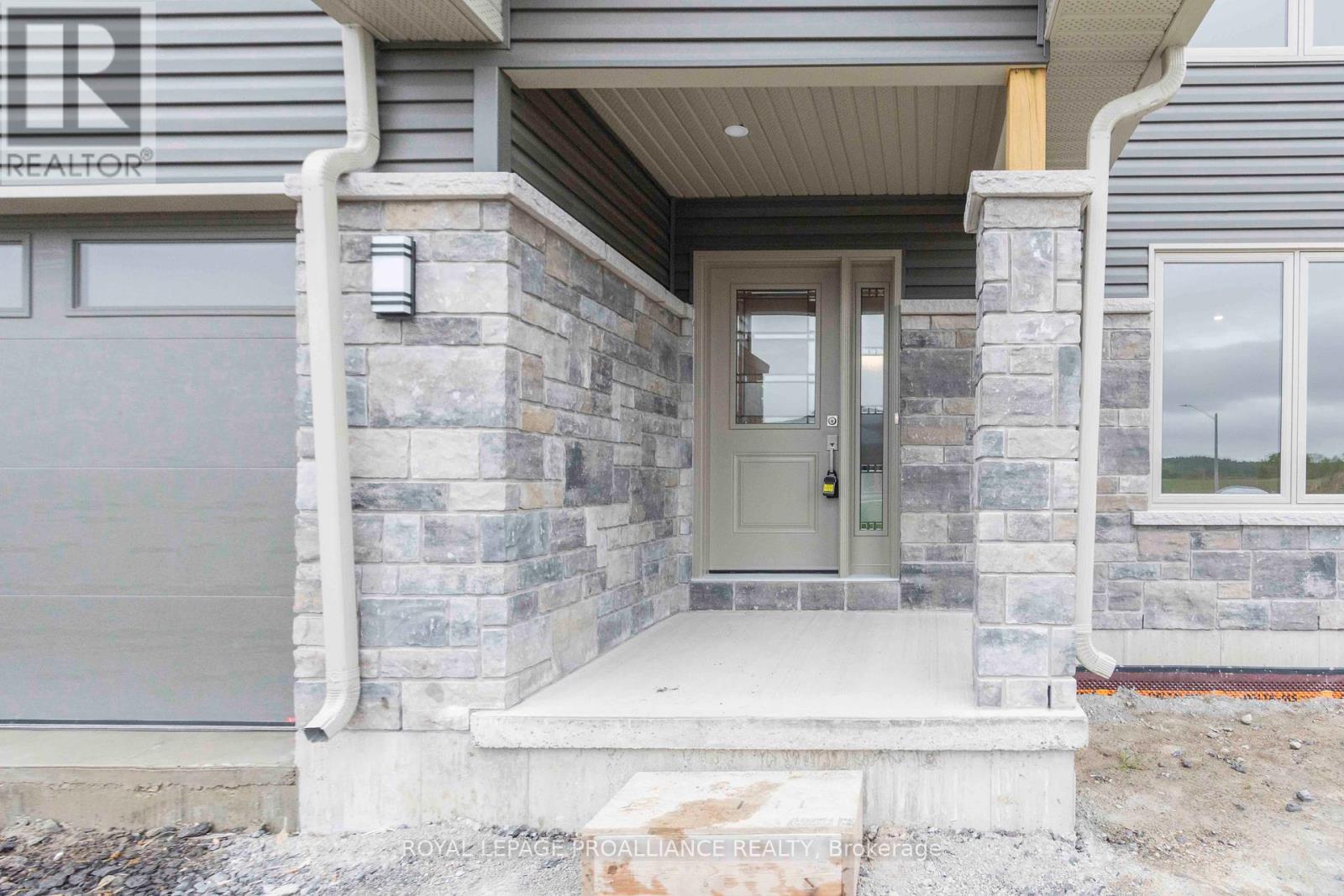 Property at 61 MEAGAN LANE image 2