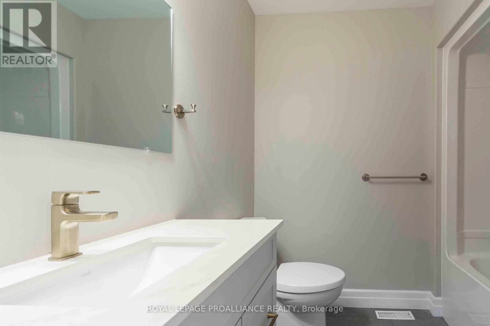 61 Meagan Lane, Quinte West, Ontario  K0K 2C0 - Photo 12 - X12117510