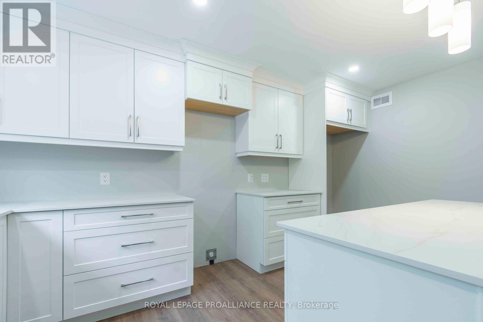 61 Meagan Lane, Quinte West, Ontario  K0K 2C0 - Photo 7 - X12117510