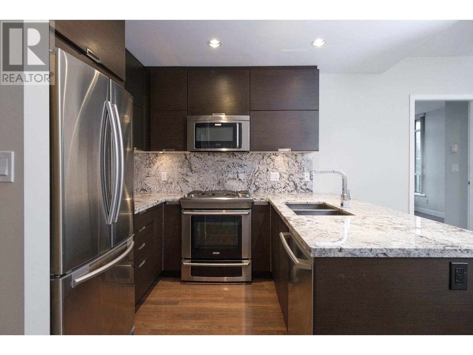 207 2077 Rosser Avenue, Burnaby, British Columbia  V5C 0G6 - Photo 4 - R3003676
