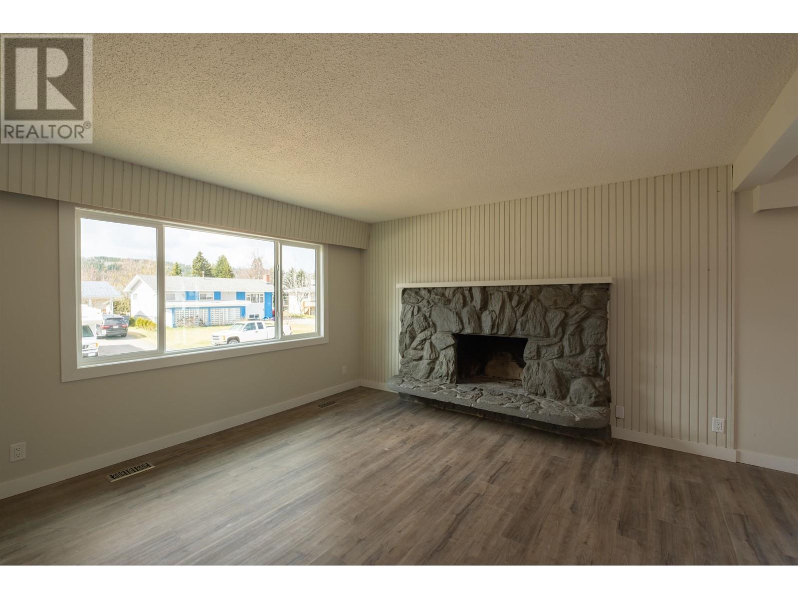 Property at 1145 CLUCULZ AVENUE image 5
