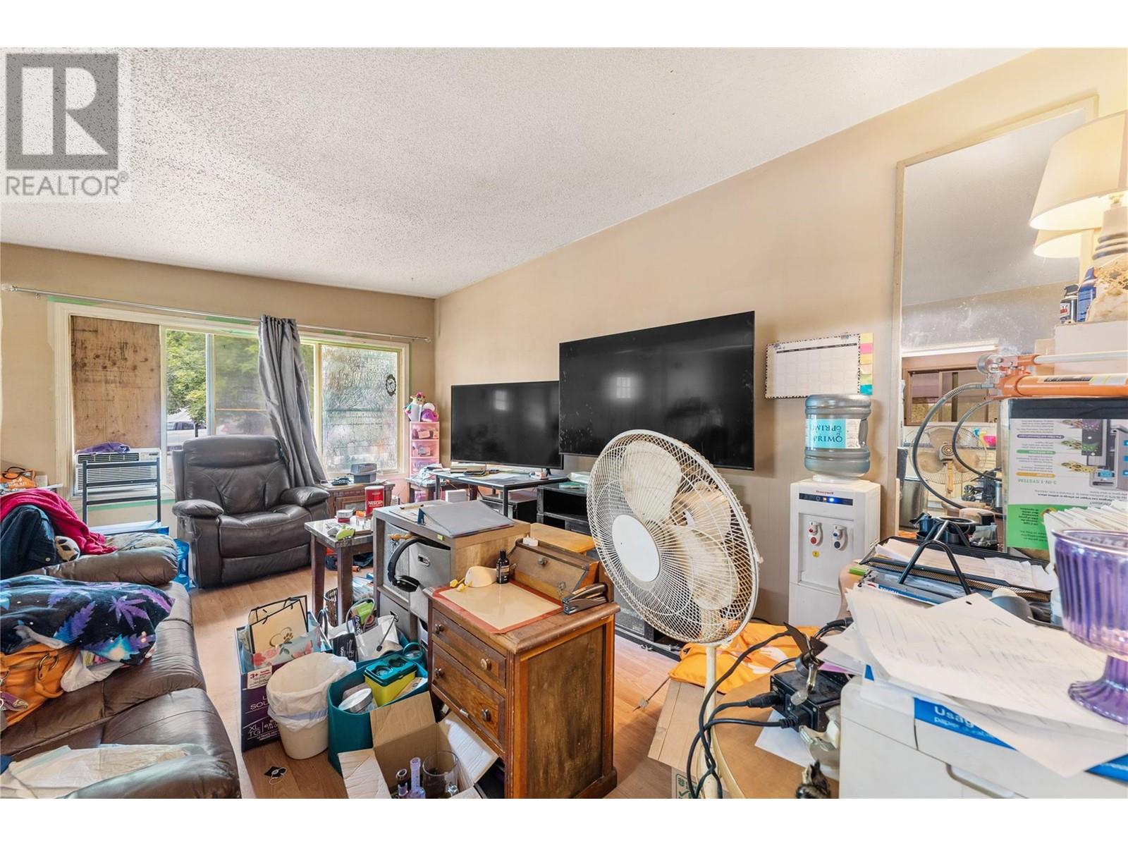 155 Drake Road, Kelowna, British Columbia  V1V 1X2 - Photo 8 - 10347646
