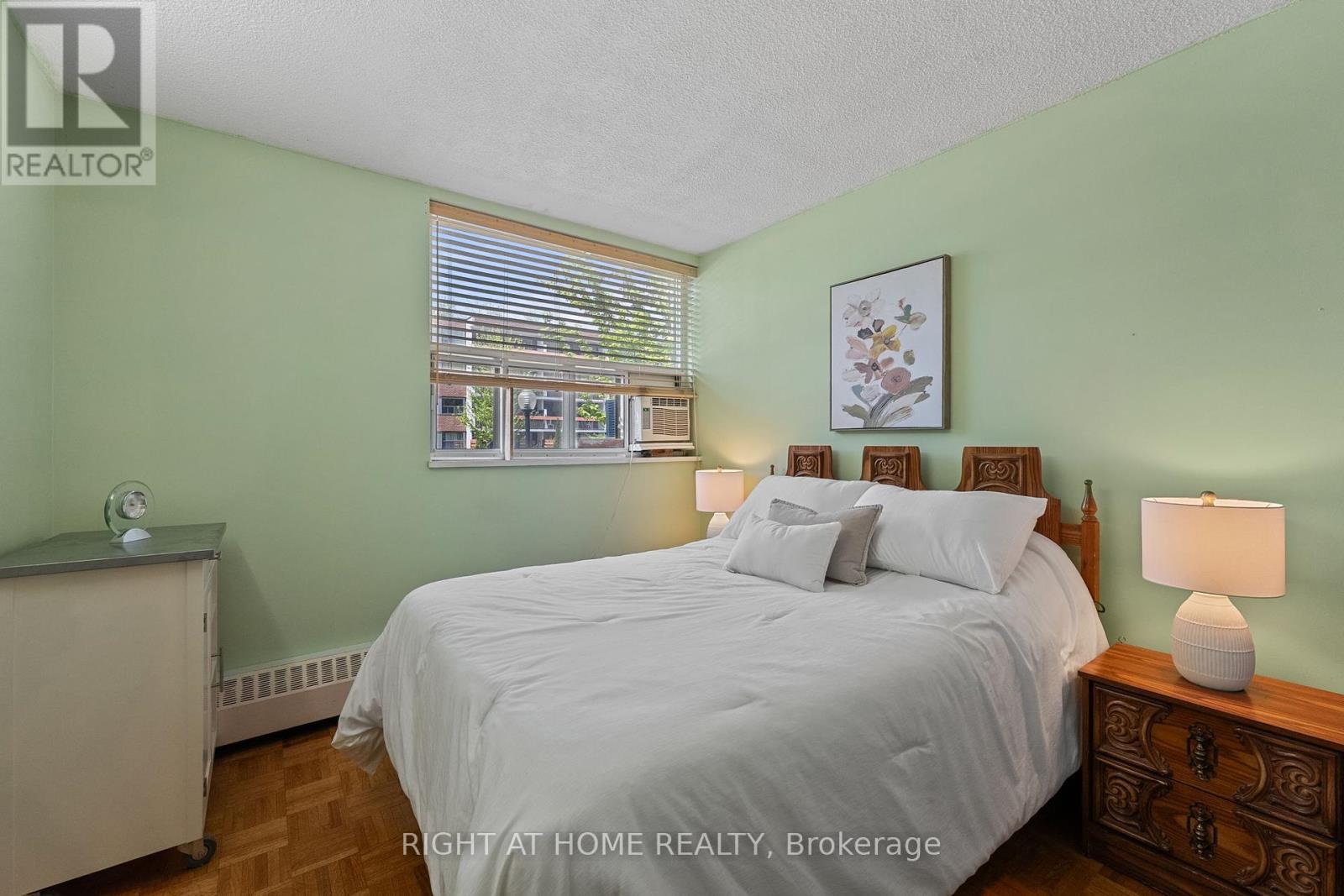 102 - 1801 O'connor Drive, Toronto, Ontario  M4A 2P8 - Photo 13 - C12156597