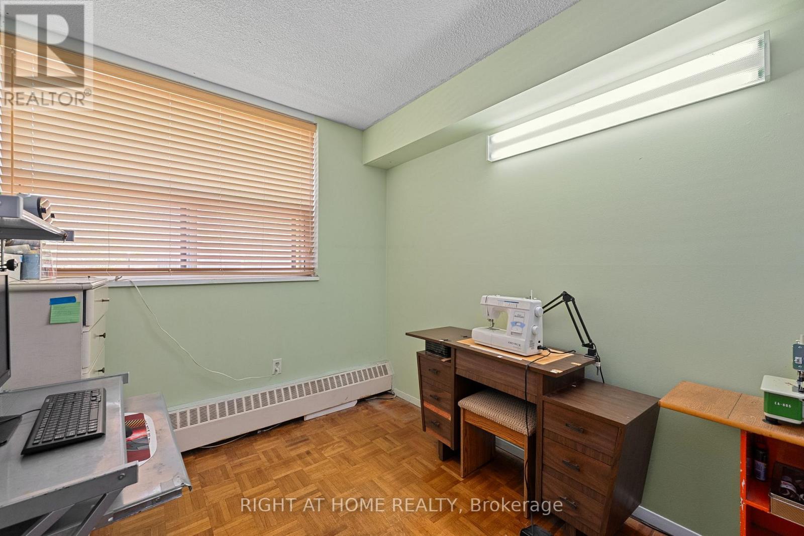 102 - 1801 O'connor Drive, Toronto, Ontario  M4A 2P8 - Photo 14 - C12156597