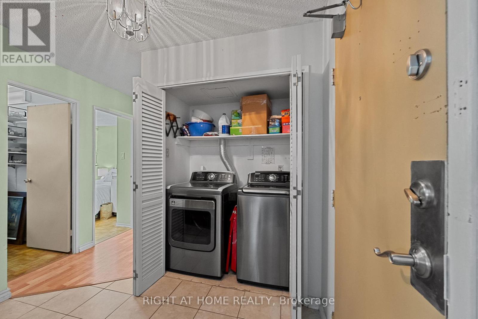 102 - 1801 O'connor Drive, Toronto, Ontario  M4A 2P8 - Photo 21 - C12156597