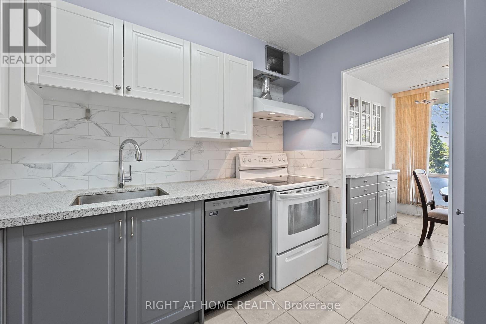 102 - 1801 O'connor Drive, Toronto, Ontario  M4A 2P8 - Photo 7 - C12156597