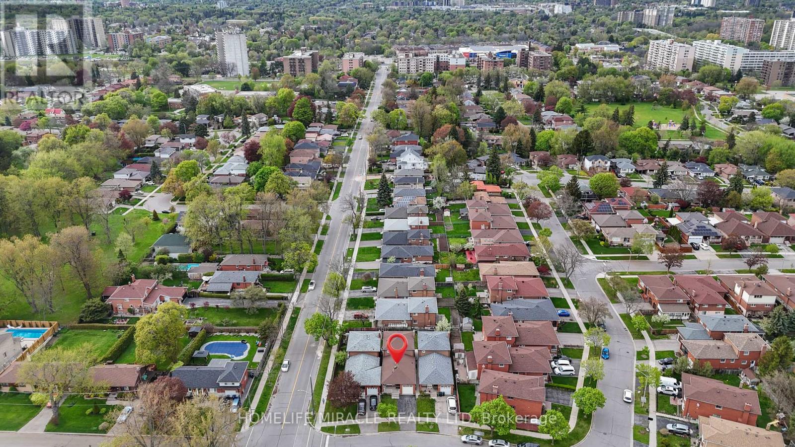 4 GREENDOWNS DRIVE, Toronto, Ontario