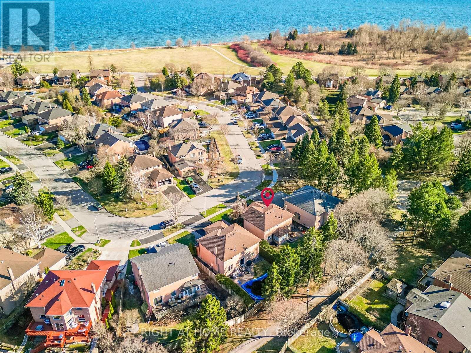 36 Love Crescent, Ajax (South West), Ontario  L1S 4S9 - Photo 38 - E12094263