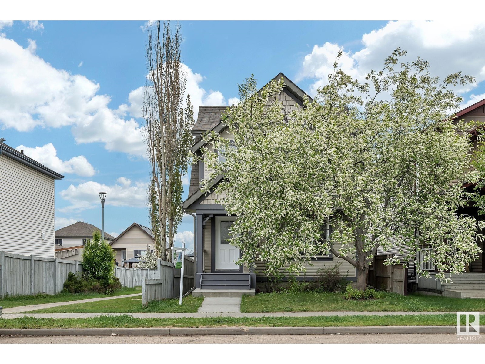 Property at 14771 141 ST NW image 3