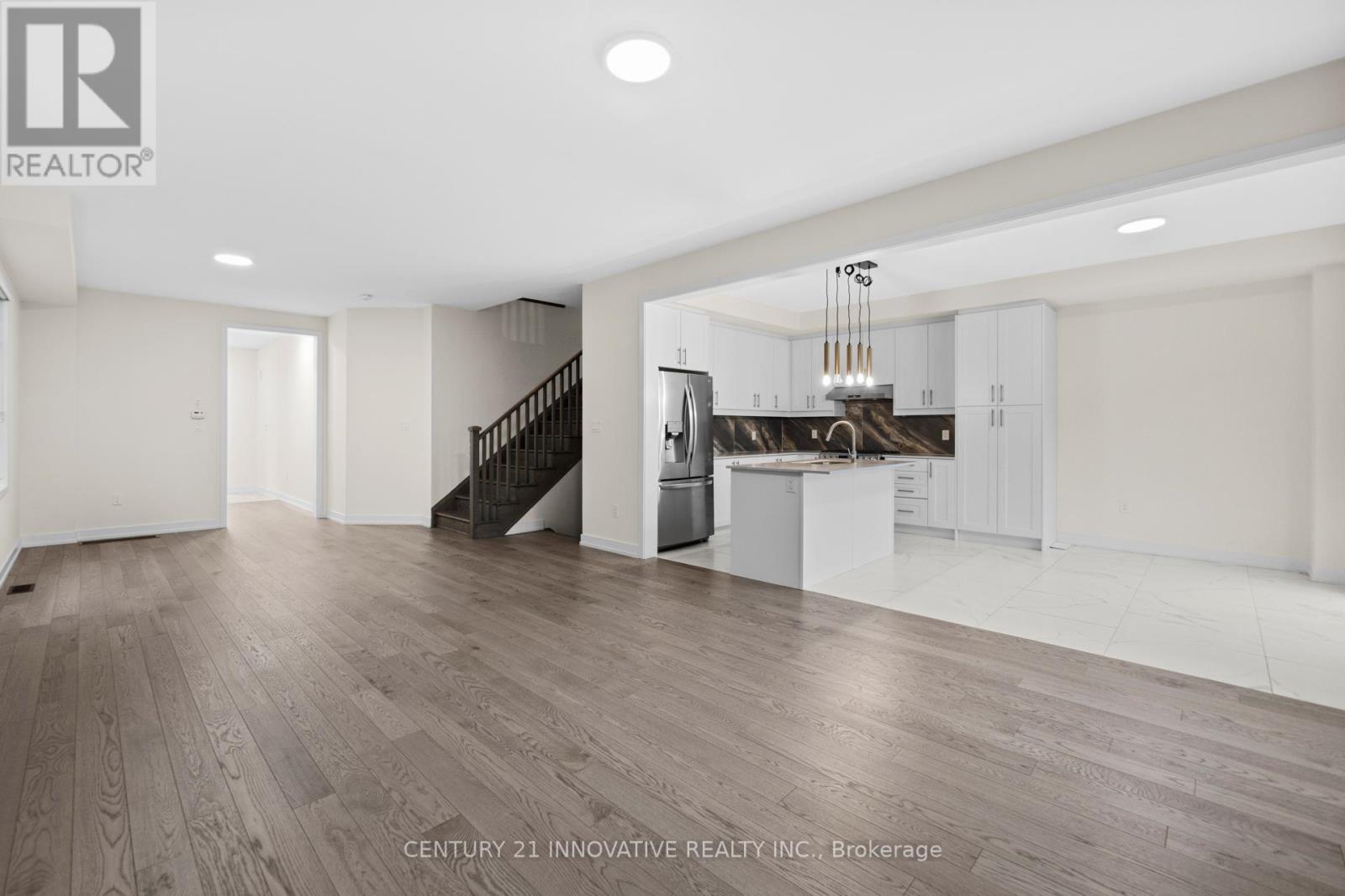 641 Etheridge Avenue E, Milton (Cb Cobban), Ontario  L9T 7E7 - Photo 13 - W12156600