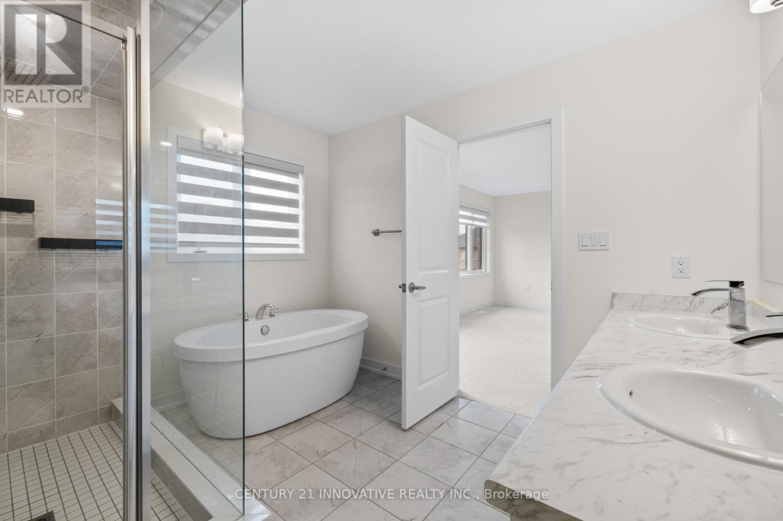 641 Etheridge Avenue E, Milton (Cb Cobban), Ontario  L9T 7E7 - Photo 25 - W12156600