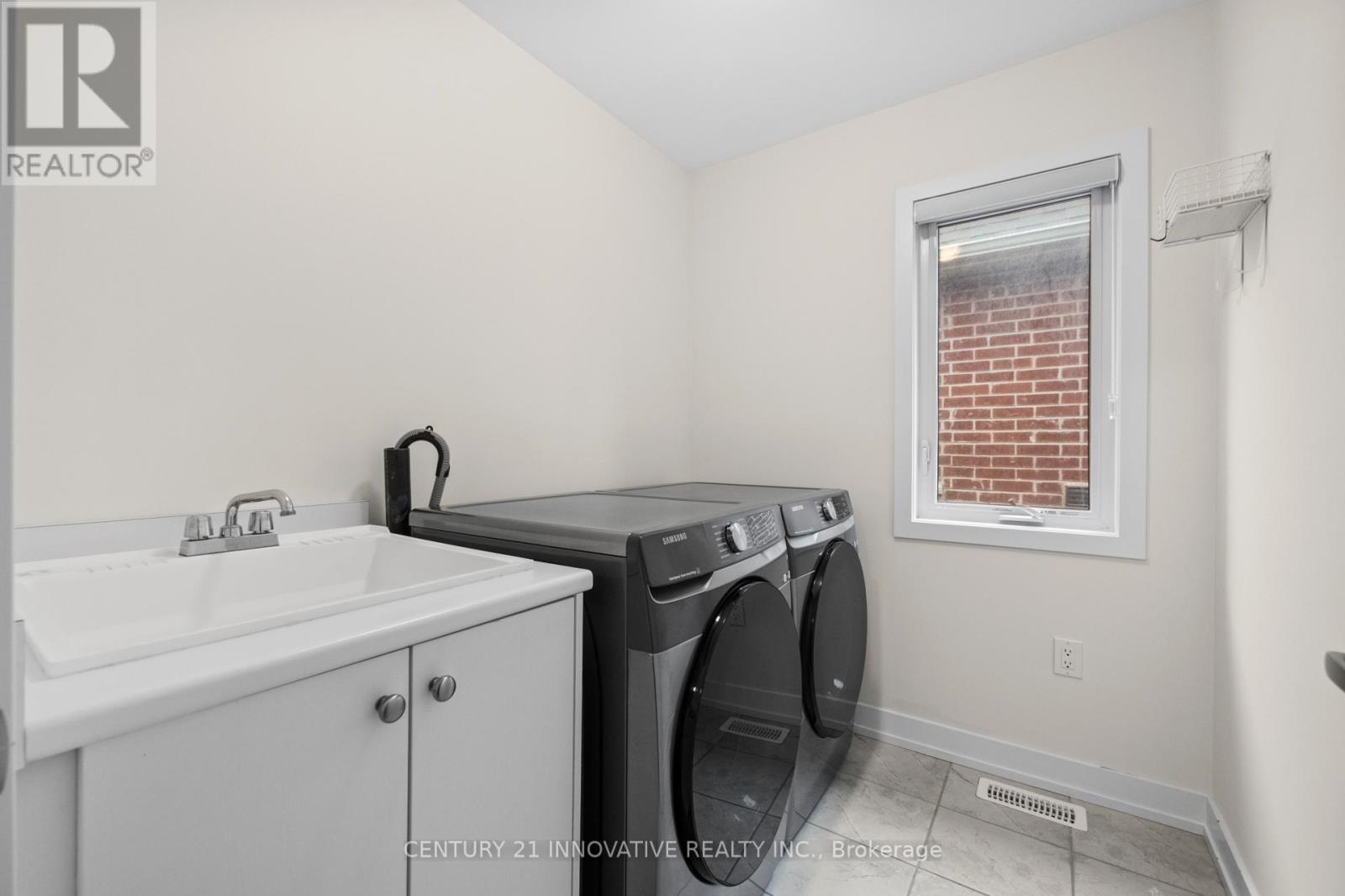 641 Etheridge Avenue E, Milton (Cb Cobban), Ontario  L9T 7E7 - Photo 30 - W12156600