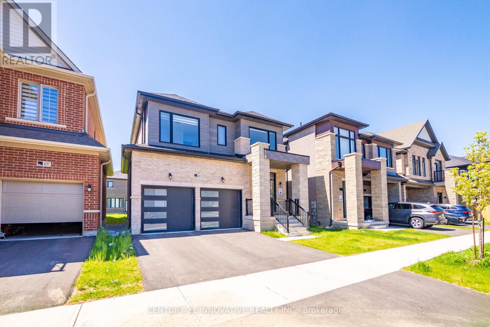 641 Etheridge Avenue E, Milton (Cb Cobban), Ontario  L9T 7E7 - Photo 4 - W12156600