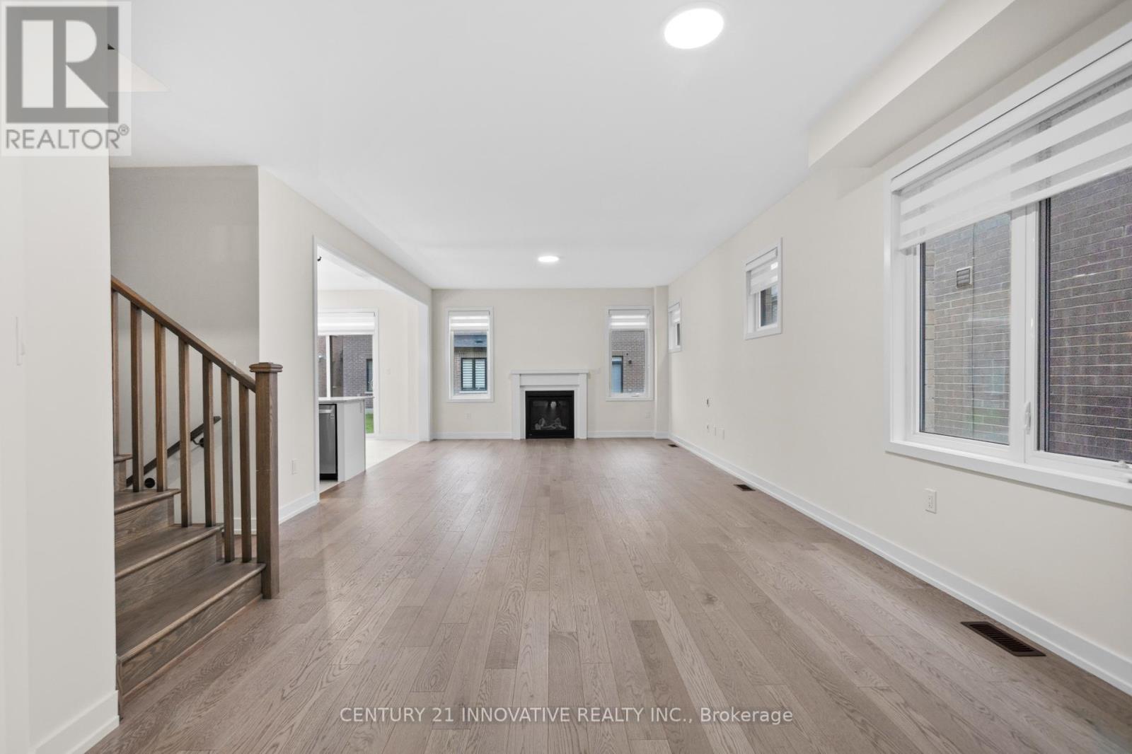 641 Etheridge Avenue E, Milton (Cb Cobban), Ontario  L9T 7E7 - Photo 9 - W12156600