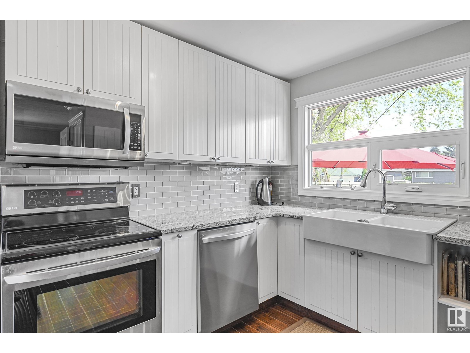 8915 148 St Nw, Edmonton, Alberta  T5R 0Z8 - Photo 10 - E4437192