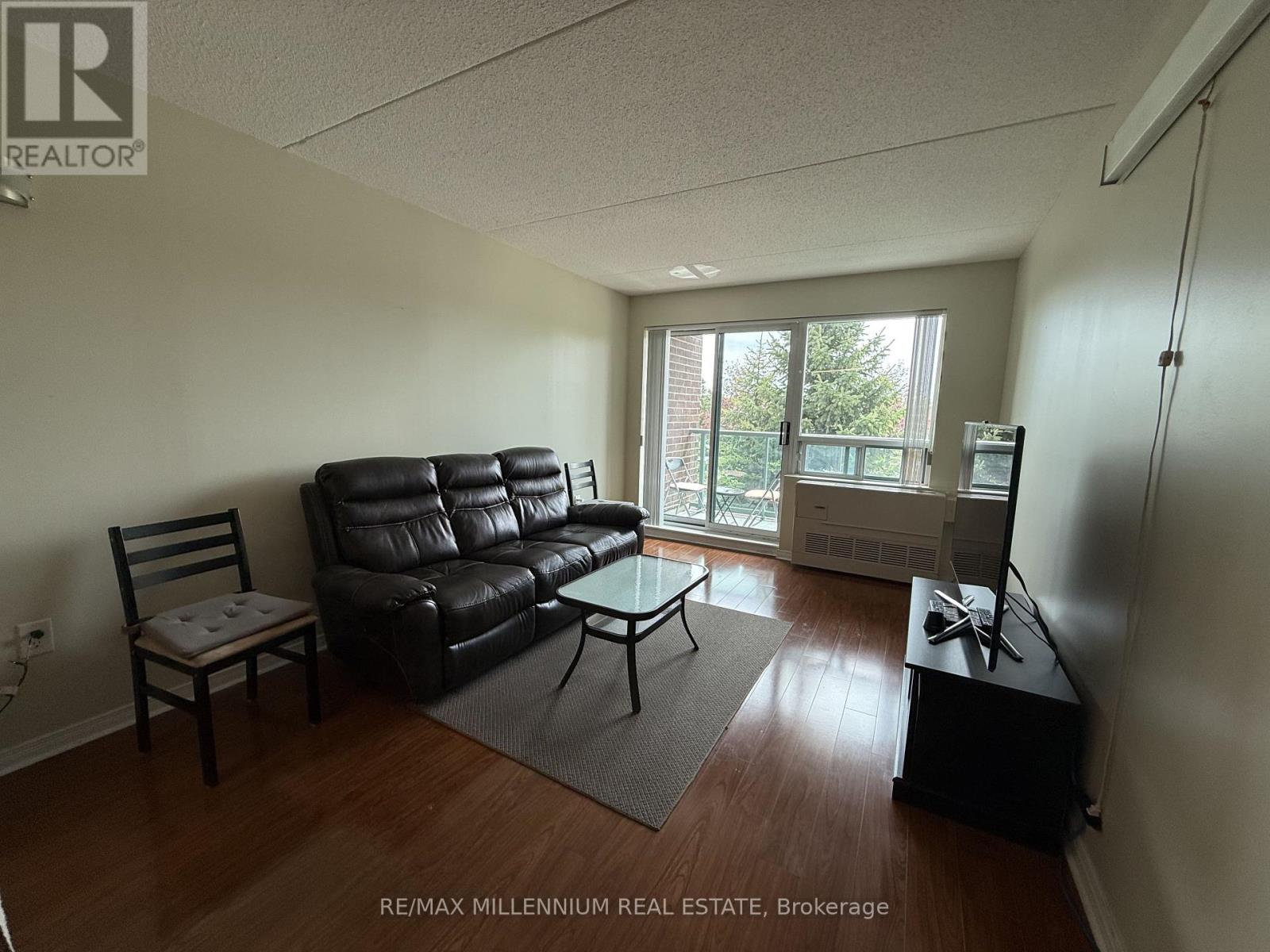 208 - 55 Via Rosedale Way, Brampton, Ontario  L6R 0V1 - Photo 8 - W12155738