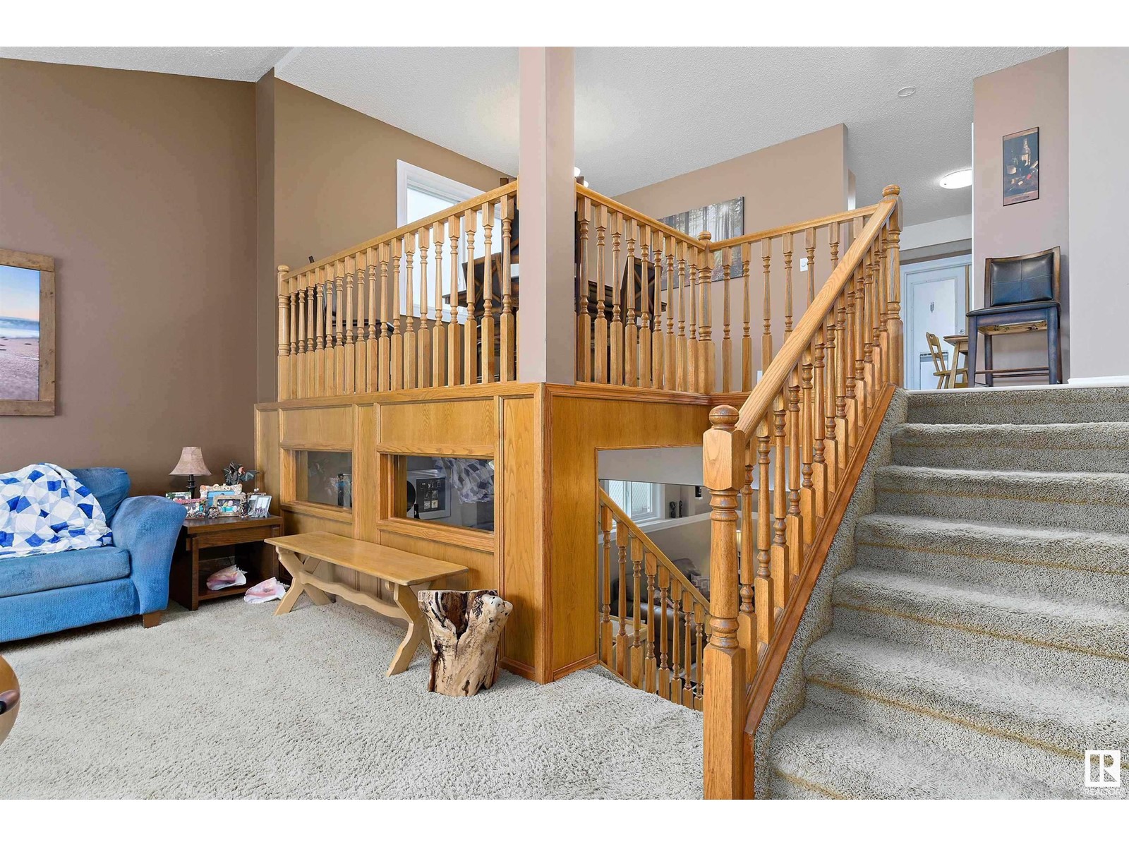 Property at 8008 159 AV NW image 2