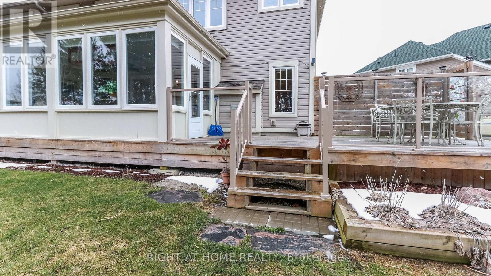 28 Masters Crescent, Georgian Bay (Baxter), Ontario  L0K 1S0 - Photo 6 - X12024684