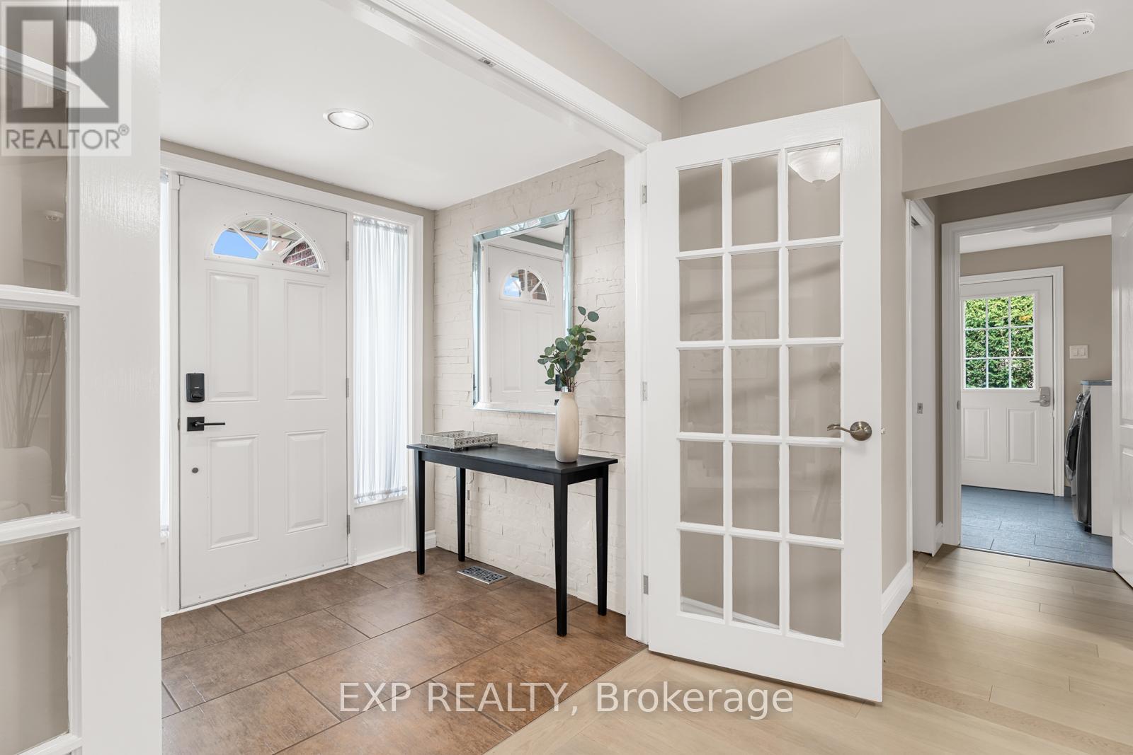 Property at 1822 THORNECREST STREET image 2