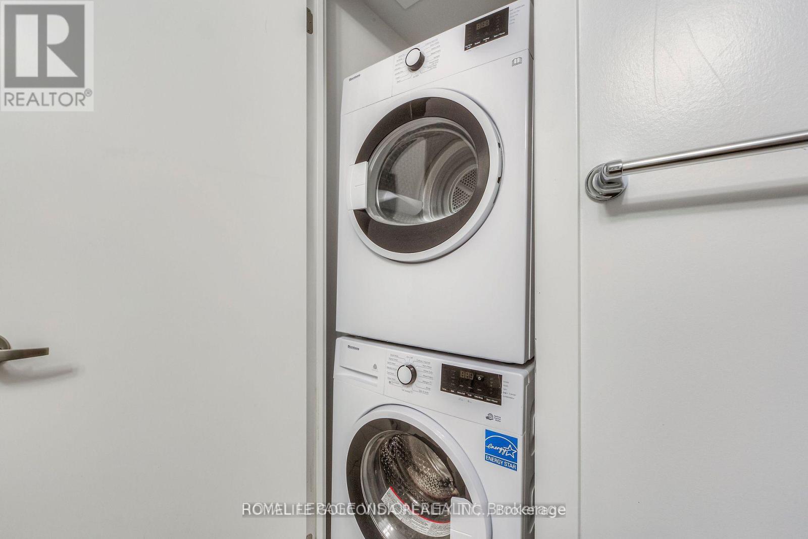 1419 - 955 Bay Street, Toronto, Ontario  M5S 0C6 - Photo 14 - C12156606
