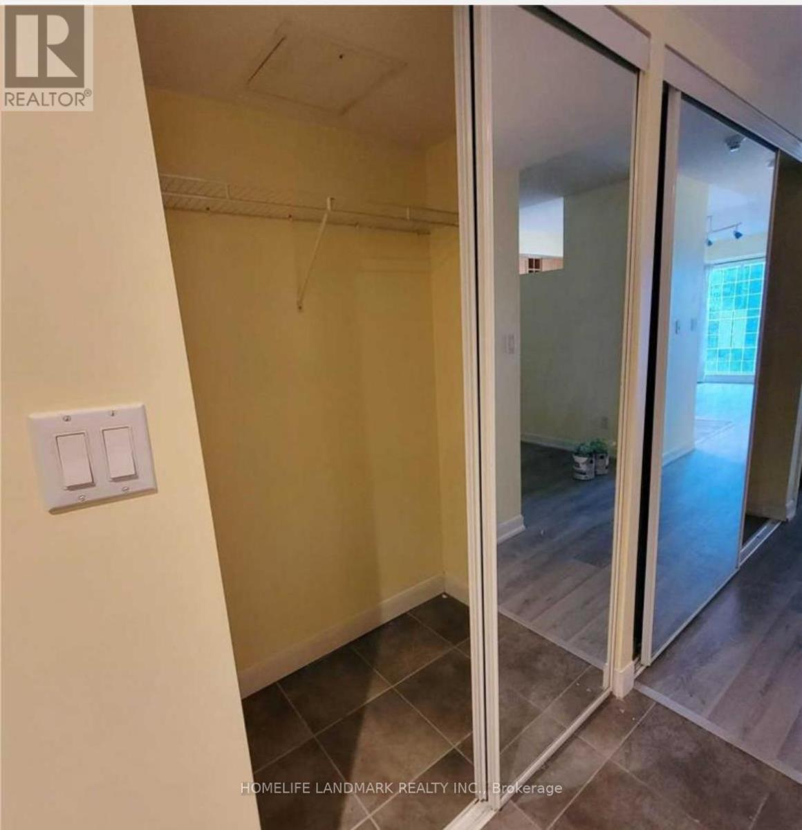 3009 - 210 Victoria Street, Toronto, Ontario  M5B 2R3 - Photo 8 - C12156628