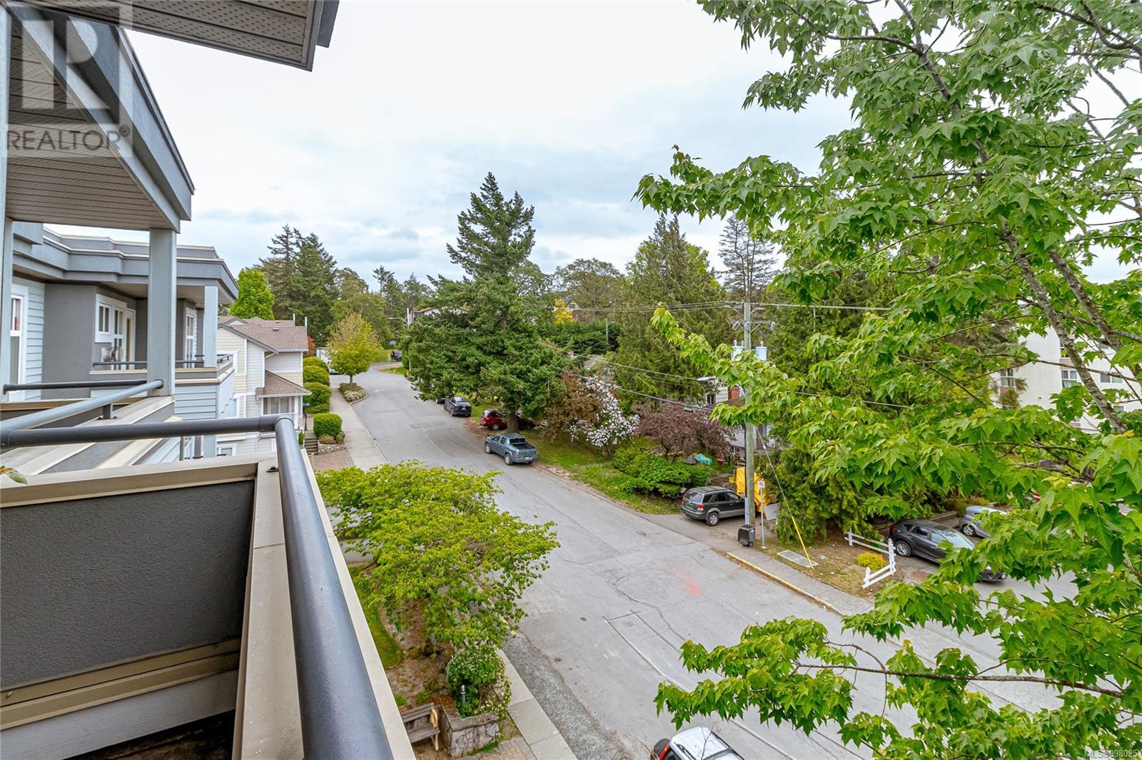404 1580 Christmas Ave, Saanich, British Columbia  V8P 2X2 - Photo 29 - 998025