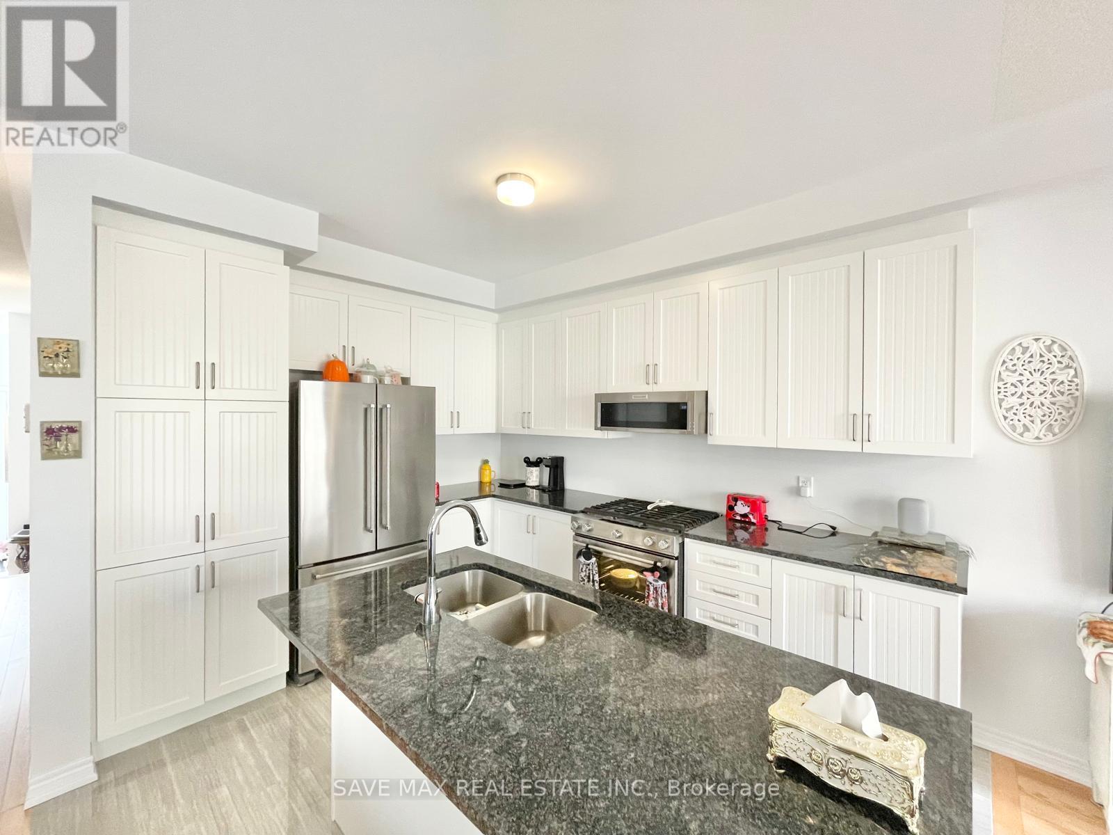 75 Seedling Crescent, Whitchurch-Stouffville (Stouffville), Ontario  L4A 4V5 - Photo 8 - N12156638