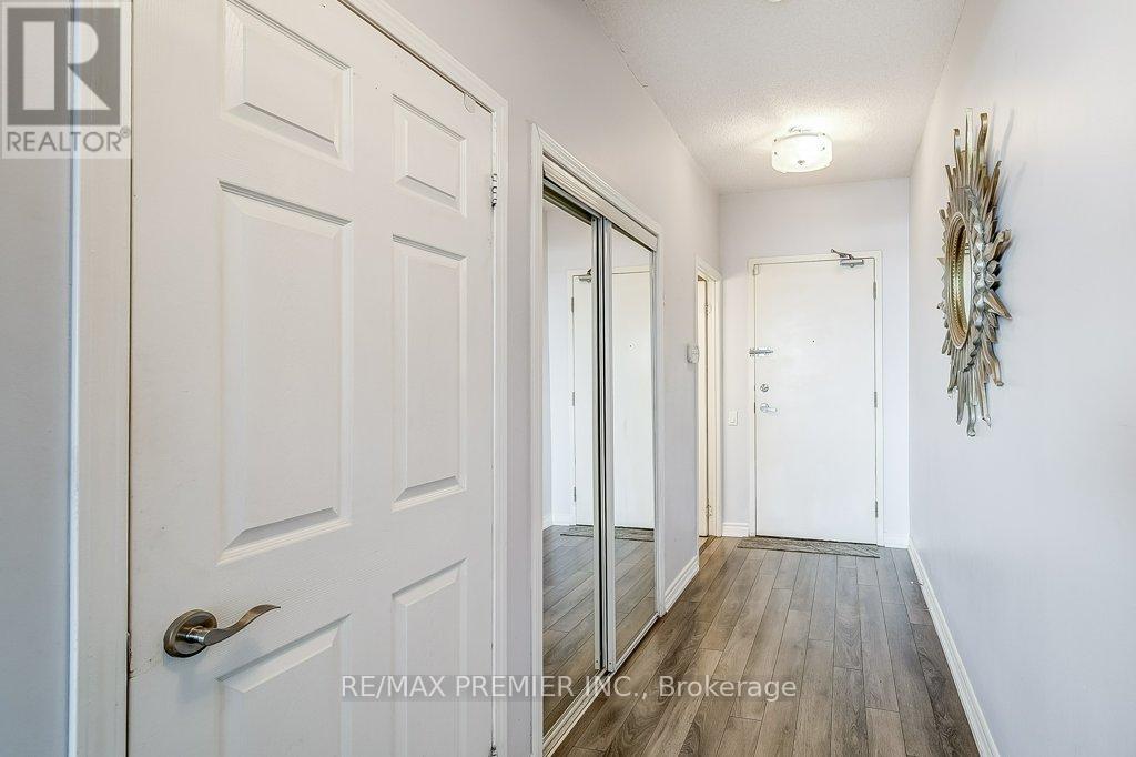 713 - 11121 Yonge Street E, Richmond Hill, Ontario  L4C 0S7 - Photo 5 - N12156639