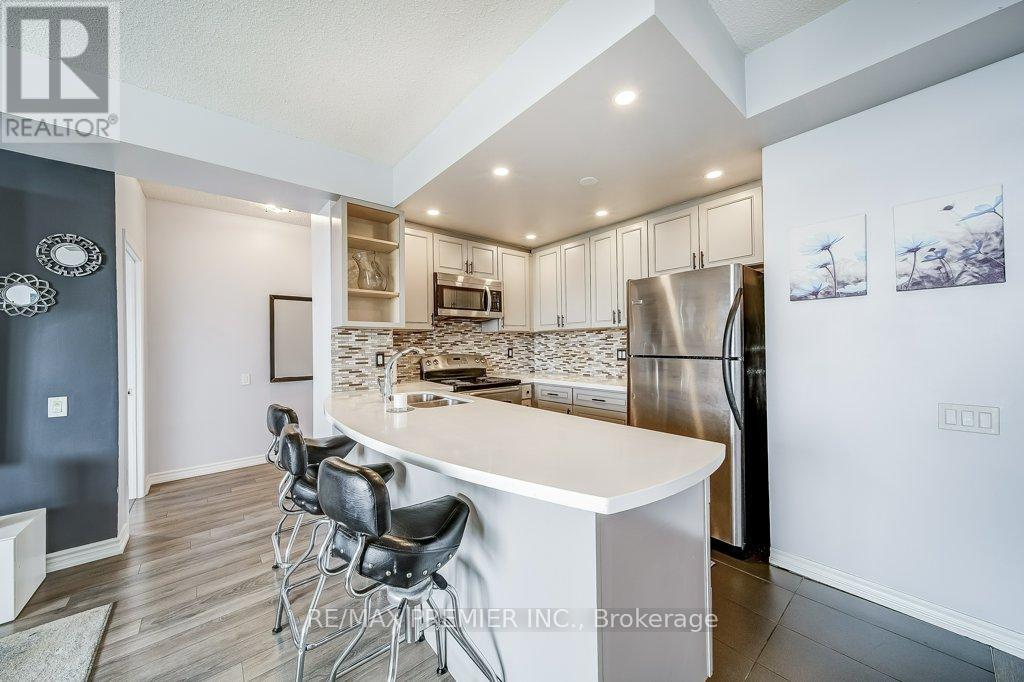 713 - 11121 Yonge Street E, Richmond Hill, Ontario  L4C 0S7 - Photo 8 - N12156639