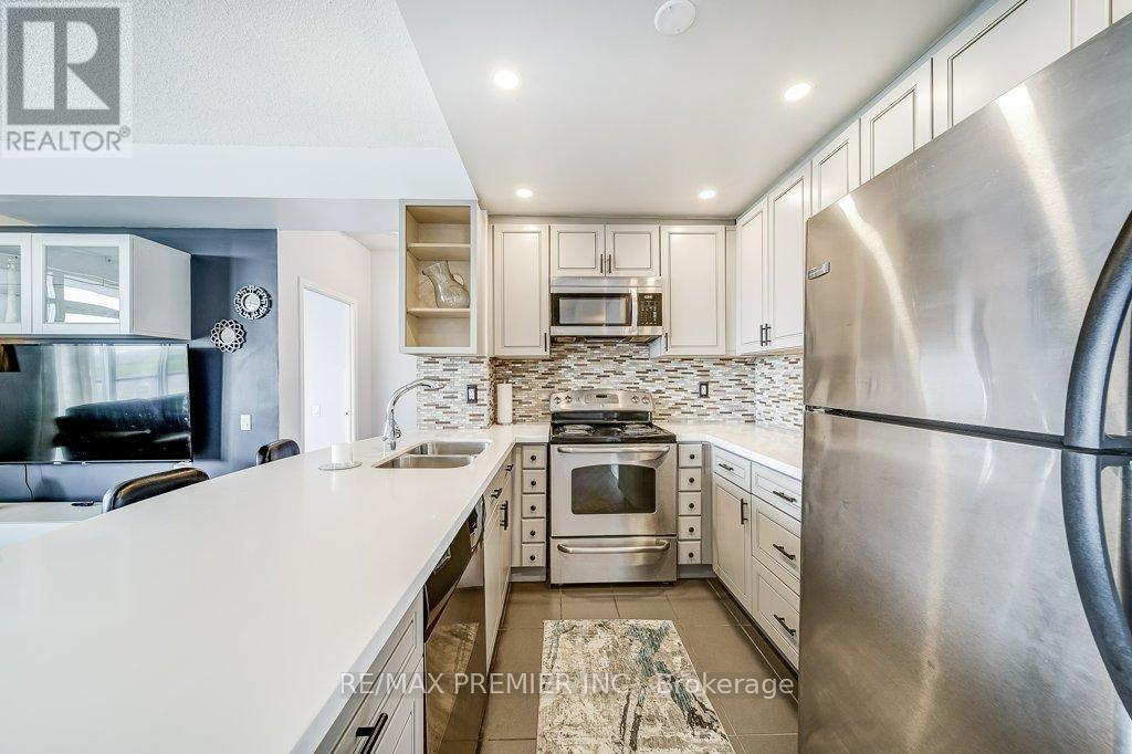 713 - 11121 Yonge Street E, Richmond Hill, Ontario  L4C 0S7 - Photo 9 - N12156639