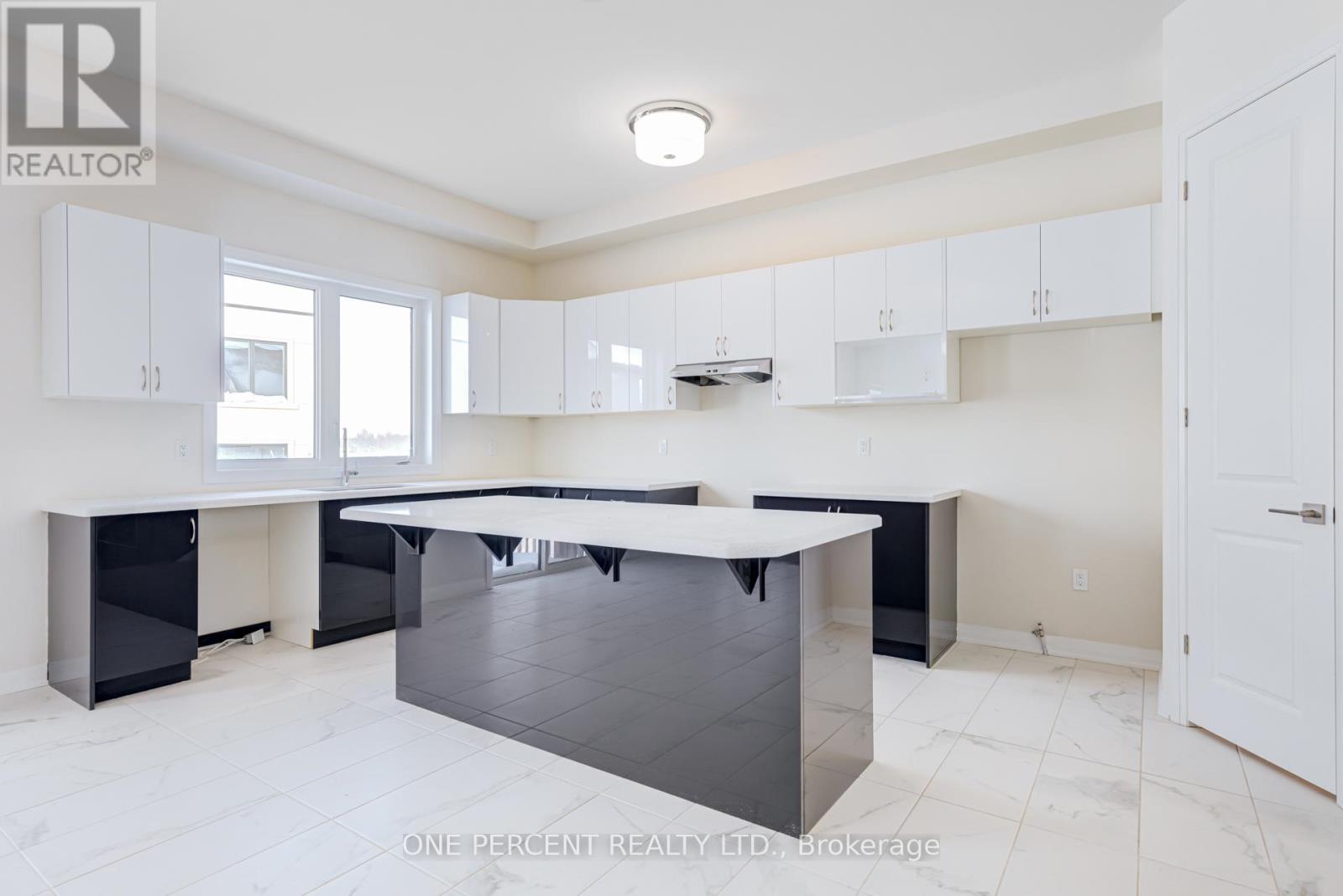 3769 Sunbank Crescent, Severn, Ontario  L3V 8N2 - Photo 10 - S12156610